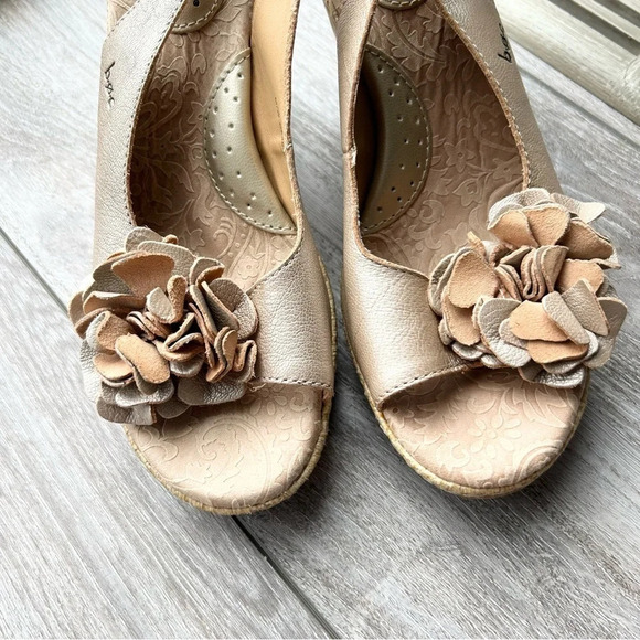 BOC Born  Concept Blossom Espadrilles Leather Wedge Heels Sandals in Champagne - Picture 5 of 15